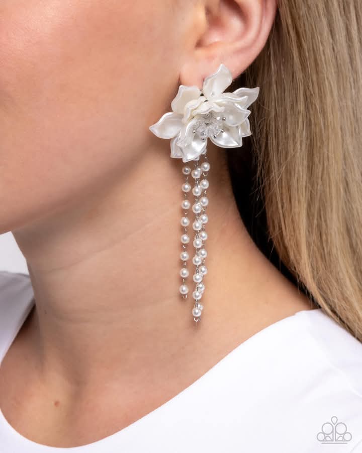 Lotus length earrings