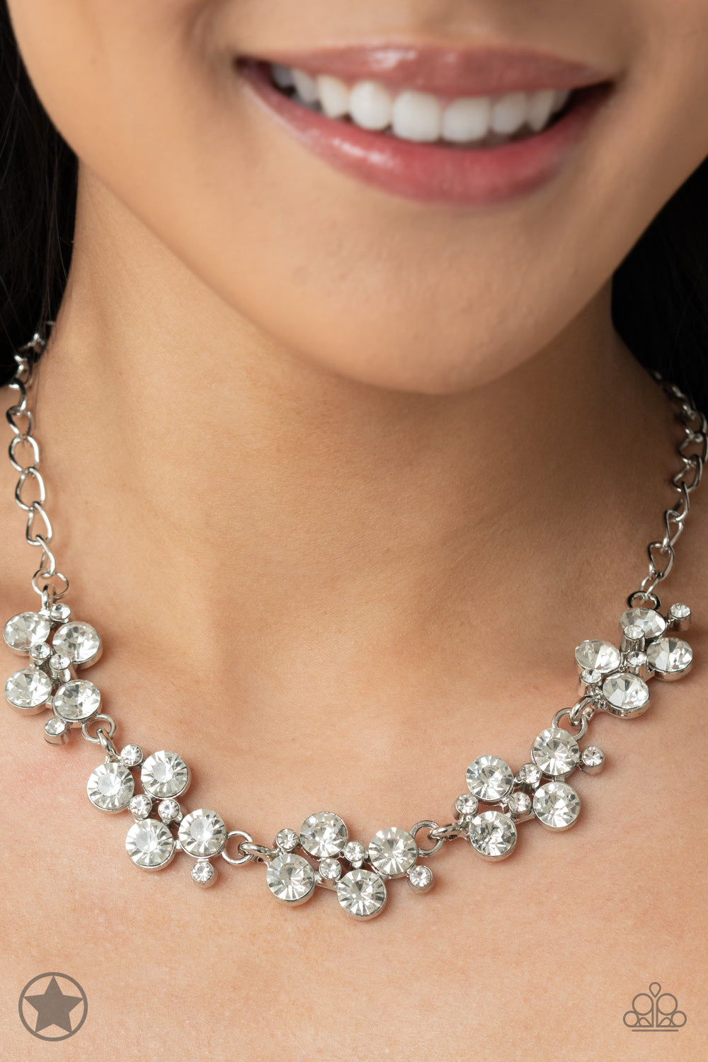 Hollywood hills necklace