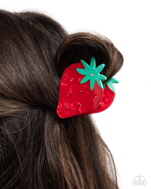 Strawberry showcase claw clip