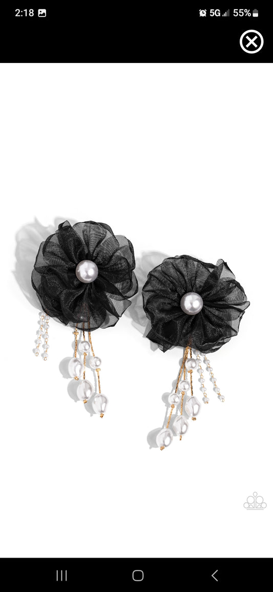 Dripping gold post earrings